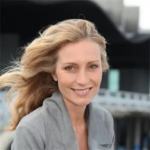 Sylvie Bourhis votre conseiller matrimoniale Unicis Bretagne Nord
